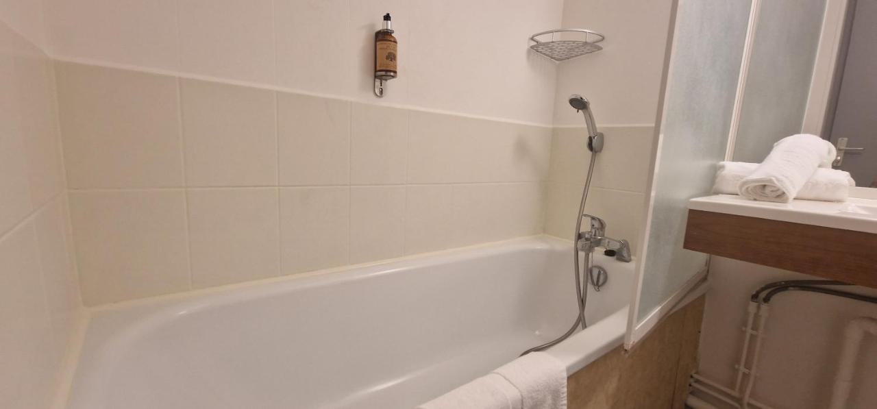 Kyriad Direct อาร์ปาชง ภายนอก รูปภาพ